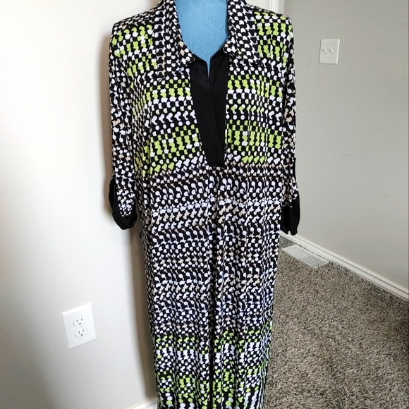 Dress - Picture 1 of 4